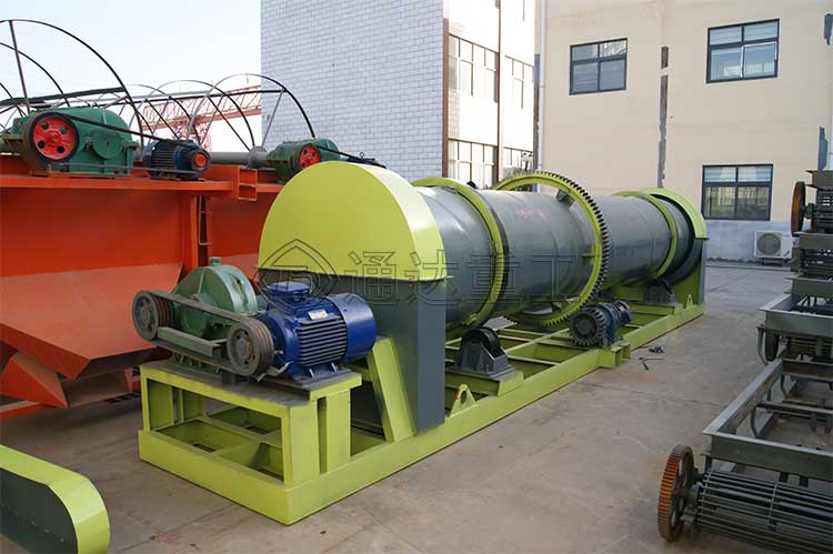 攪齒轉股復合造粒機.jpg